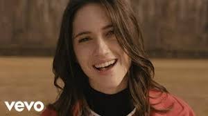 Vediamo qui di seguito lodovica che canta la title track del suo ultimo. Lodovica Comello Il Cielo Non Mi Basta Sanremo 2017 Youtube