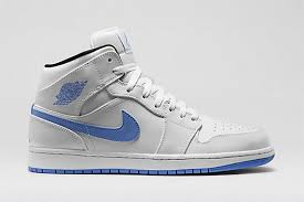 Air Jordan 1 Mid Legend Blue