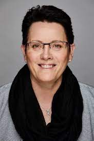 A absolvit în anul 1979 facultatea de drept a universității din bucurești. Renate Weber Spd Esslingen Am Neckar Entschieden Naher Dran