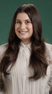 Chelsea Hale's Instagram, Twitter & Facebook