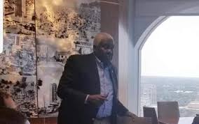 Selon le chef de la police haïtienne un certain christian emmanuel sanon, âgé de 63 ans, était arrivé début juin à haïti à bord d'un avion privé, accompagné d'un personnel de sécurité. 4jhvep V4fessm