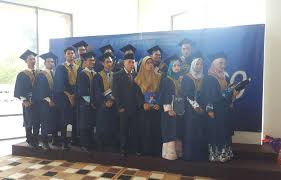 Pihak umum boleh berkongsi maklumat tentang konvo akan datang di sini jika ada. Ibu Sebak Hadiri Konvokesyen Arwah Anak
