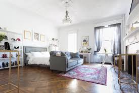 A Classic Contemporary Styled Nyc Studio Apartment Studio Apartment Layout Apartment Layout Nyc Studio Apartments