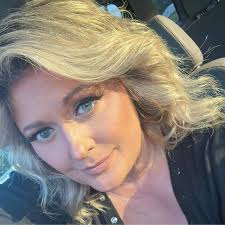 Kellie Berry (@kellieberryblakeney) • Instagram photos and videos