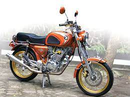 Misi agan2 yg bae2.ane mo numpang buka lapak lg nh.msh klasik uniform lgsung aja spesifikasi motornya : Modifikasi Motor Cb Dream Motor Motor Unik