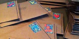 For a selected few who are abroad or even different cities, you can send it in advance so that they can plan their trip. Here S How Far In Advance You Should Send Those Wedding Invitations Huffpost Life