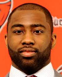 Report: Revis pays big Bucs in exchange for No. 24