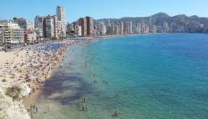 Learn where to catch some rays in barcelona with this list of the top beaches, as well as additional beaches throughout the region of catalonia. 13 Valencia Beaches For A Thrilling Mediterranean Vacay In 2021