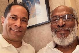 Amos James's Instagram, Twitter & Facebook