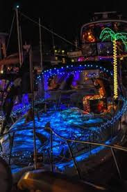 See more ideas about christmas diy, christmas crafts, christmas decorations. 23 Decorated Boats Ideas Boat Parade Boat Boat Decor