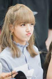 Lisa blackpink cute beautiful and funny moments 2020 june 2020 today i would like to summarize the moments of beauty moments (beautiful and pretty) and the moments that my lalisa manoban (lisa) my house is extremely cute looking at loving her right away. I Am Saki On Twitter Blackpink Lisa Lisa Cute Blackpink