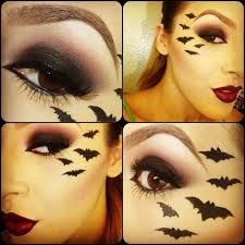 Fledermaus Schminken Schritt Fur Schritt Anleitung Fledermaus Schminken Vampir Schminken Schminken Halloween