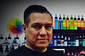 Consterna muerte de Jorge Armas, conocido tatuador en Veracruz; así lo  despiden