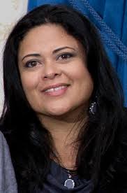 Maya Soetoro-Ng Bio, âge, valeur nette, frères et sœurs, frère et éducation 