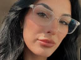 Kerry Guy's Instagram, Twitter & Facebook