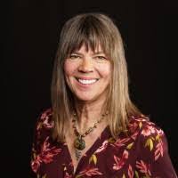 Angela Rak's Instagram, Twitter & Facebook