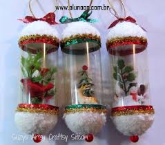 Many articles on repurposing plastic bottles were written upcycled christmas tree decorations. Imagem Preschool Aluno On