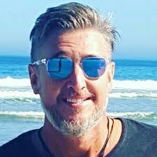 Willem Venter's Instagram, Twitter & Facebook