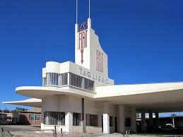 Art Deco Gas Station In Asmara Eritrea Africa 1938 Architettura Art Deco Art Deco Architettura