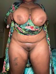 Huge Natural Titty play with Miss Calcium Cannons intimate