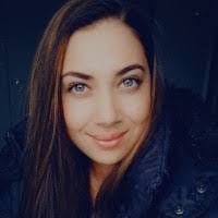 Danielle Meiring's Instagram, Twitter & Facebook