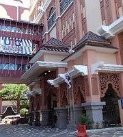View a detailed profile of the structure 1241152 including further data and descriptions in the emporis database. Picture Of Paya Bunga Square Kuala Terengganu Tripadvisor