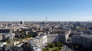 In berlin gilt der mietendeckel. Berlin Feiert Noch Seinen Mietendeckel Regelung Ist Umstritten
