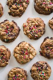 La musica è un qualcosa che ci accompagna durante la nostre vita. Compost Cookies Jun Tonic