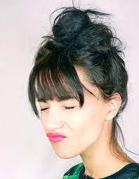 Voir plus d'idées sur le thème coiffure, coiffure frange, cheveux. Coiffure Coiffee Decoiffee Avec Frange Long Hair Styles Hair Styles Happy Hair