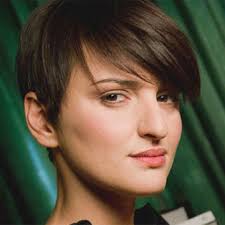 It lasts and lasts and to me becomes more lovely as the day goes on. Carla Fracci Biografia