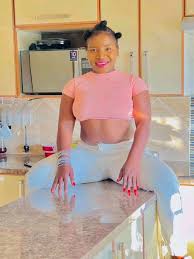 Makhadzi is an iconic south african star who is passionate about her style in music. Makhadzi Shows Off Her Mom S Kitchen Check This Out Style You 7