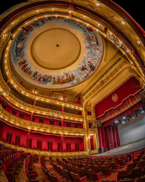 Teatro Juan De Vera