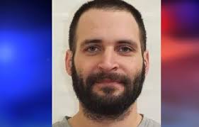 Velvary: Z pracoviště utekl vězeň Daniel Dobrý!