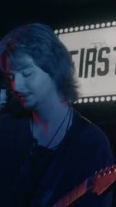 Caught @sidneydmays playing a fantastic set @theunderdognashville.  Unfortunately my camera hates the lighting at this venue but I loved this  act so I’m uploading it anyway. Turn your brightness up if ...