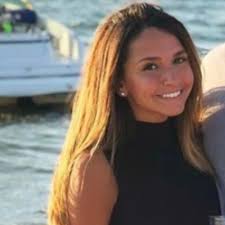 Danielle Seifert (@Seiferttt)