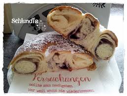 Spanische Hefeschnecken Ensaimada 4 Stuck Da In Meiner Facebook Gruppe Ein Gruppenbacken Stattgefunden Hat Und Man Sic Hefeschnecken Hefe Lebensmittel Essen