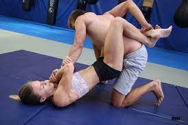 MEGA GYM BRNO #8 - Daenerys Vs. Swifty! - Mixed Wrestling Zone
