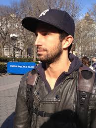 Alexander Kiton: Pick up artist