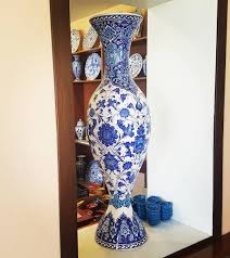 Cini Vazo Lotus Iznik Mavi Beyaz Kutahyacinisanayi Serkankulaman Mavi Vazolar Vazolar Desenler