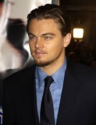 Coupe de cheveux homme tendance 2019 | cheveux homme, cheveux mi … you can explore more about cheveux2 on this site. Coiffure De Leonardo Dicaprio Cheveux Plaques En Arriere Avec Gel Coiffure Homme