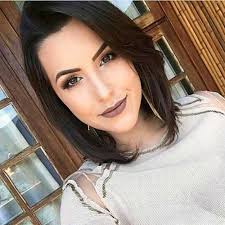 Steer away from heavy bangs, as this could make your face appear shorter, and avoid. Best Short Hairstyle Ideas For Oval Faces