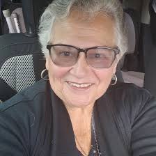 Florida driving style with purse