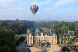 Since the french government latest announcements, we are pleased to announce the resumption of our hot air balloon flights. Ride A Hot Air Balloon Over Paris Discover Walks Blog