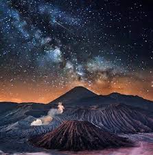 Berbagai gambar pemandangan alam gambar pemandangan pantai dan laut gambar pemandangan pedesaan gambar pemandangan air terjun dan gambar pemandangan pegunungan. 18 Gunung Paling Indah Di Pulau Jawa Bak Kepingan Surga Dunia