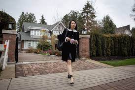 Her defense team claimed that the rcmp and cbsa colluded to detain her under an immigration check without immediately informing her of her arrest, and subsequently arresting her three hours later, which amounted to a. Huawei Improperly Helping Cfo Meng Fight Extradition U S Says Bloomberg