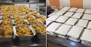 Alsace Un Traiteur Offre De Bon Coeur De La Paella A L Hopital De Selestat Le Lorrain En 2020 Traiteur Alimentation Paella