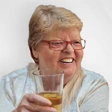 Dawn Gratz's Instagram, Twitter & Facebook