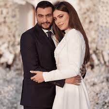 بر الوالدين طريق السعادة في الدنيا و الآخرة أمر به الله و قرن سبحانه في القرآن عبادته بالبر قال تعالى (وَقَضَى رَبُّكَ أَلاَّ تَعْبُدُواْ إِلاَّ إِيَّاهُ وَبِالْوَالِدَيْنِ. Ù…ÙˆÙ‚Ø¹ Ø®Ø¨Ø±Ù†ÙŠ Ø±Ø³Ø§Ù„Ø© Ù…Ù† Ù‡Ø§Ø¬Ø± Ø£Ø­Ù…Ø¯ Ù„Ø¹Ø±ÙŠØ³Ù‡Ø§ Ø³ÙŠØ¯ Ø§Ù„Ø±Ø¬Ø§Ù„Ø©