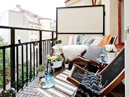 Apartment Balcony Privacy Ideas Privacy Screens Are A Huge Plus When It Comes To Communal Living This Apartment Patio Balcony Decor Small Balcony Design