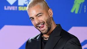 Sin embargo, los medios internacionales y los fans han asegurado que el romance es algo real. La Venganza De Maluma Contra Su Ex Novia En Los Vma S 2020